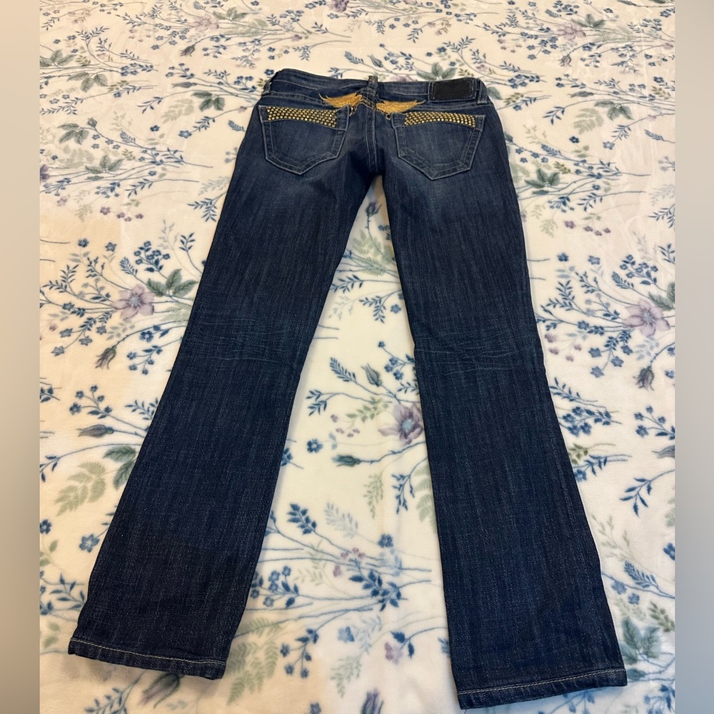 ROBIN’S JEAN Stylish Blue Jeans with Crystal Gold Accents in excellent condition